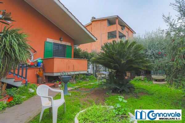 casa indipendente in vendita a Roma in zona Dragona/Bagnoletto