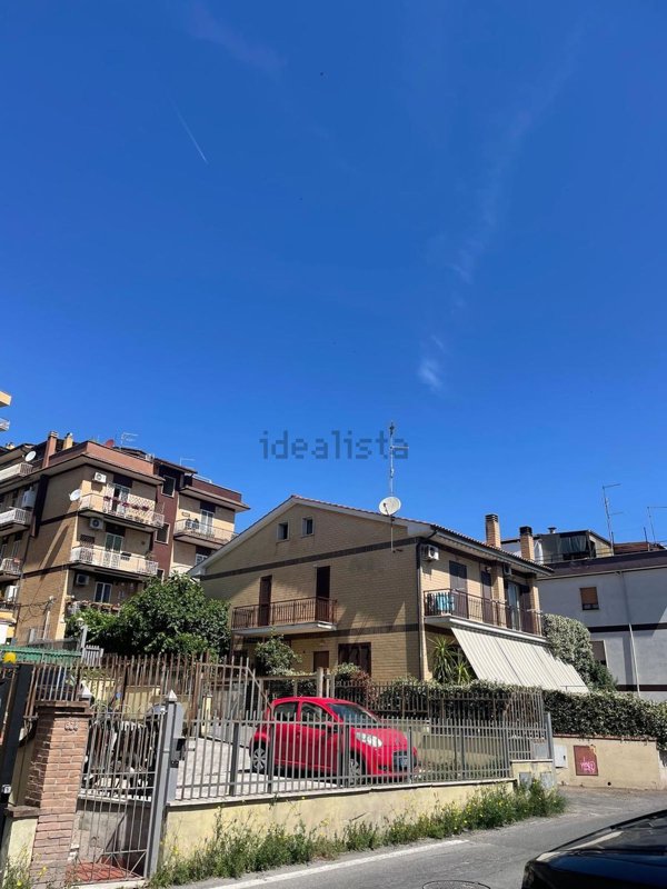 casa indipendente in vendita a Roma in zona Montespaccato