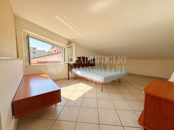 casa indipendente in vendita a Roma in zona Finocchio