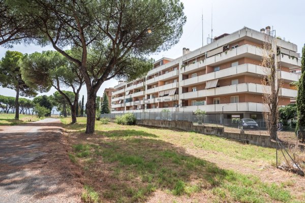 appartamento in vendita a Roma in zona Ponte di Nona