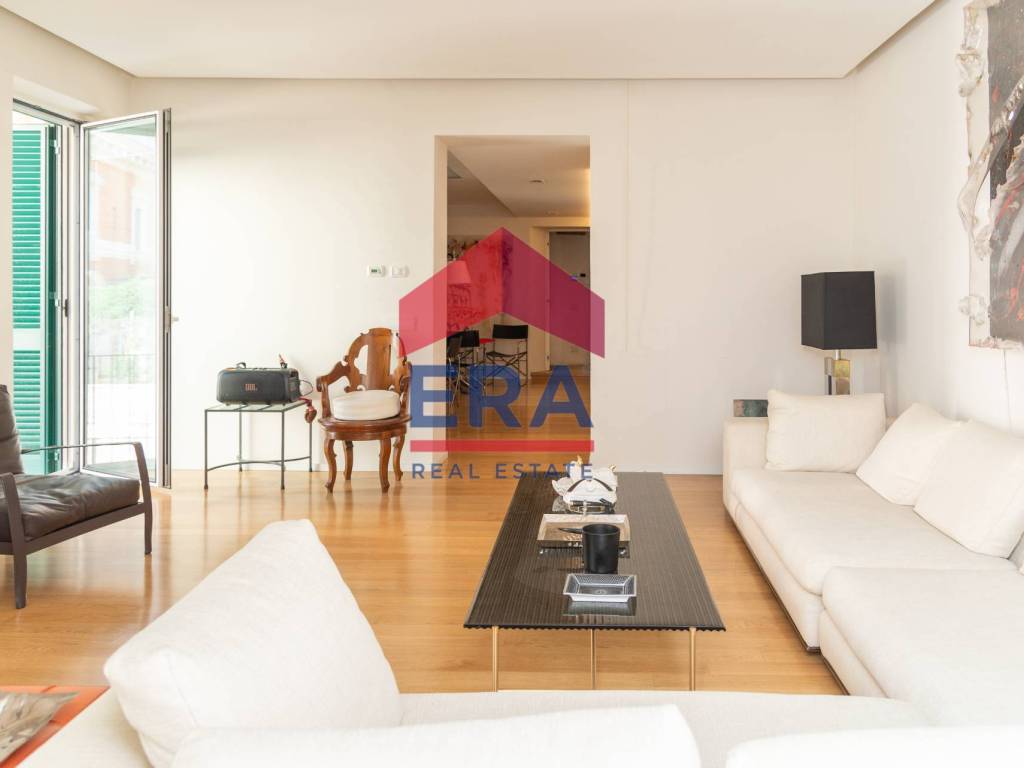 appartamento in vendita a Roma in zona Trastevere