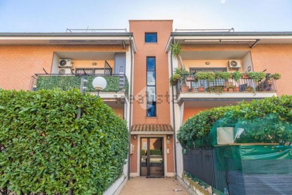 appartamento in vendita a Roma in zona Borghesiana