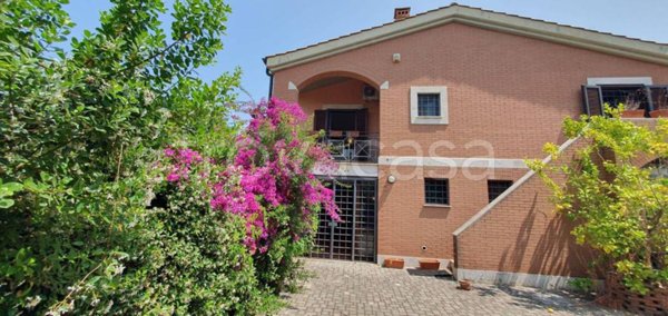 casa indipendente in vendita a Roma in zona EUR