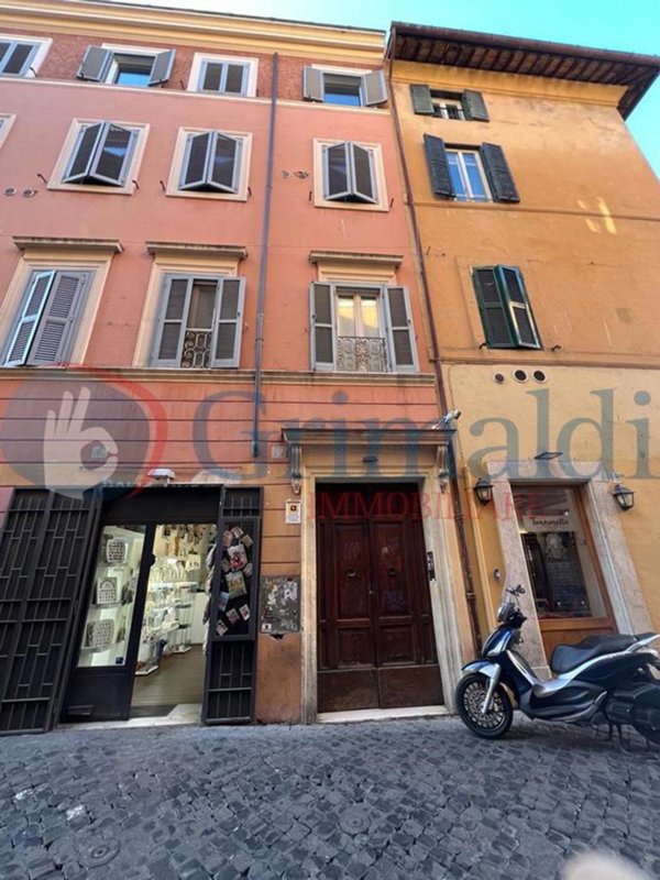 appartamento in vendita a Roma in zona Trastevere
