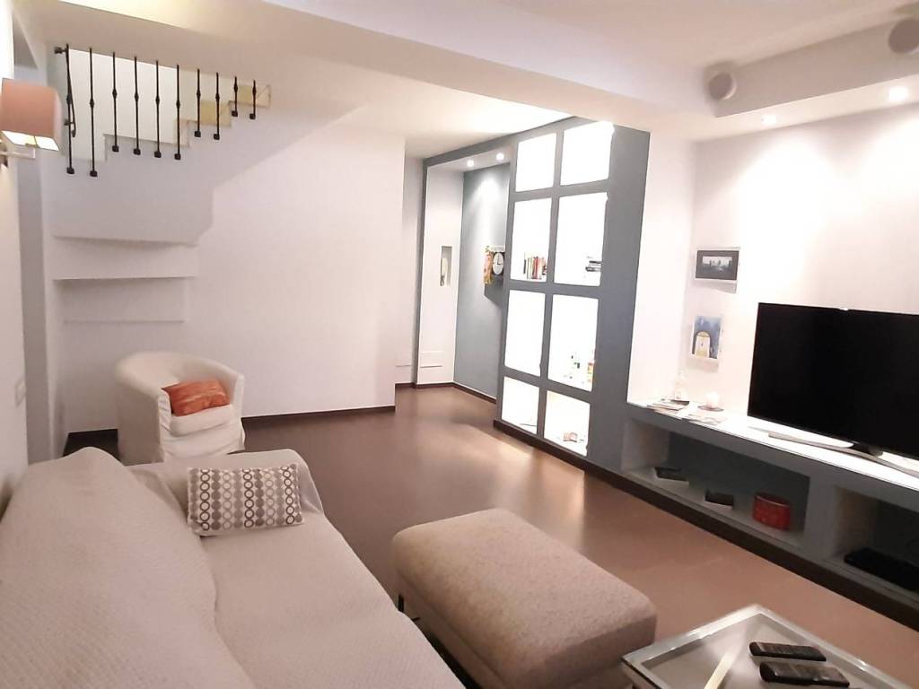 casa indipendente in vendita a Roma in zona Infernetto