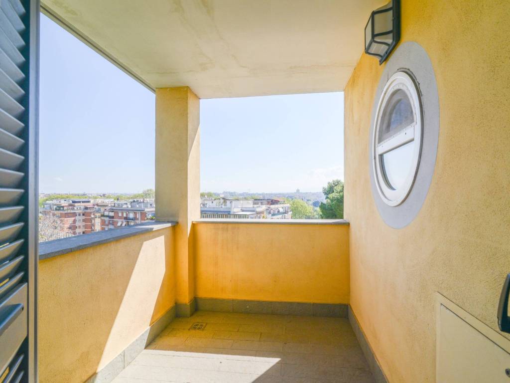 appartamento in vendita a Roma in zona Portuense