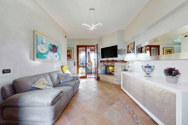 casa indipendente in vendita a Roma in zona Infernetto