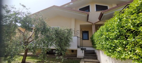 casa indipendente in vendita a Roma in zona Tor Vergata/Torrenova