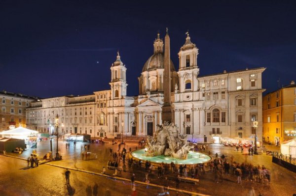 appartamento in vendita a Roma in zona Parione/Sant'Eustachio
