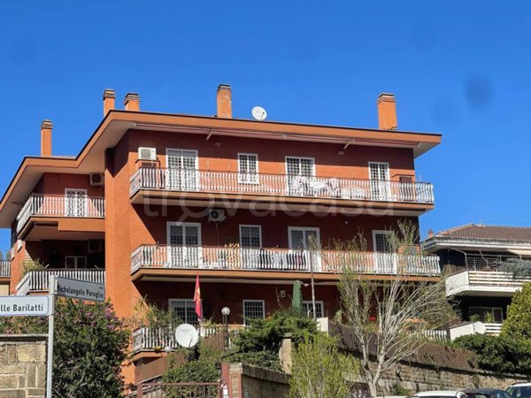 appartamento in vendita a Roma in zona Mostacciano