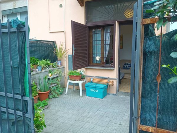 casa semindipendente in vendita a Roma in zona Tomba di Nerone
