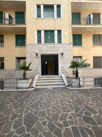 appartamento in vendita a Roma in zona Nomentano