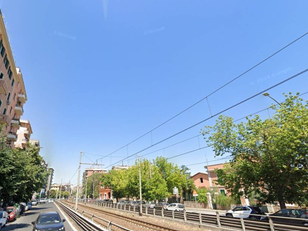 appartamento in vendita a Roma in zona Tuscolano