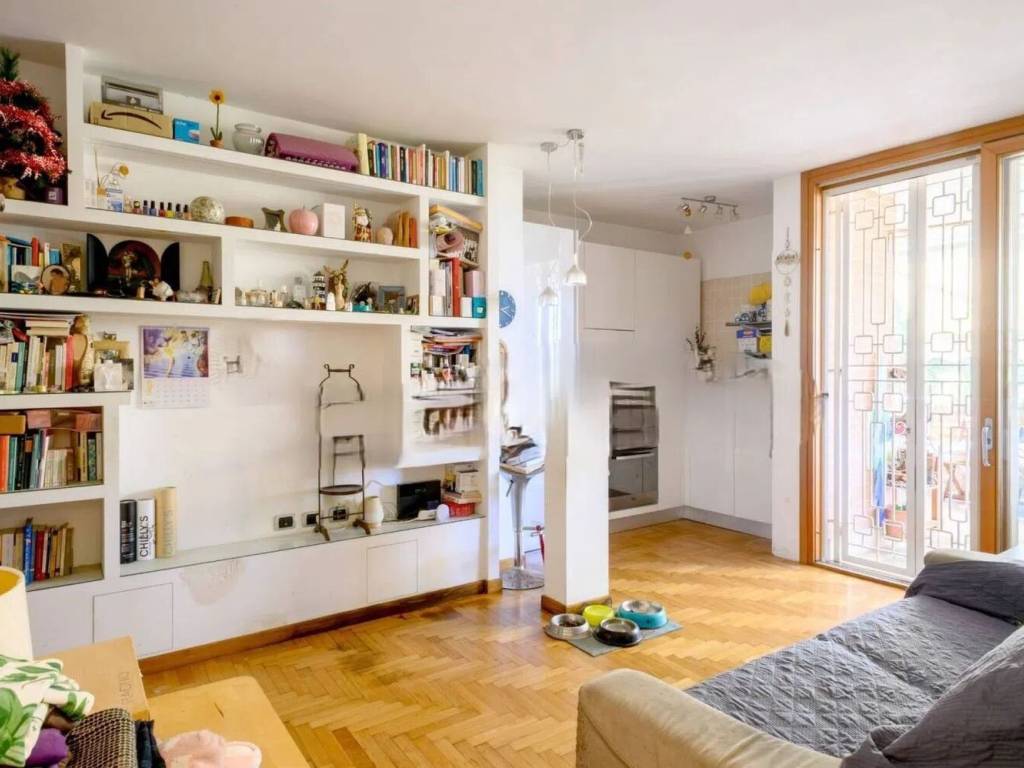 appartamento in vendita a Roma in zona Torrino