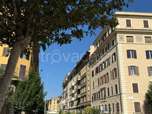 appartamento in vendita a Roma in zona Della Vittoria