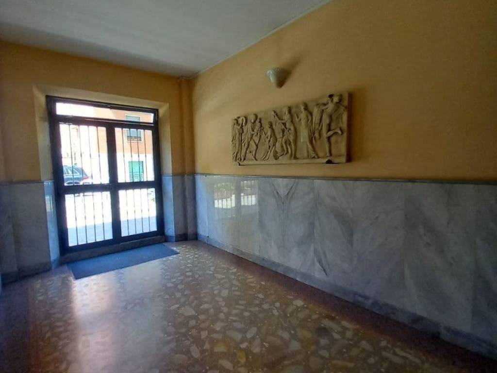 appartamento in vendita a Roma in zona Appio Latino
