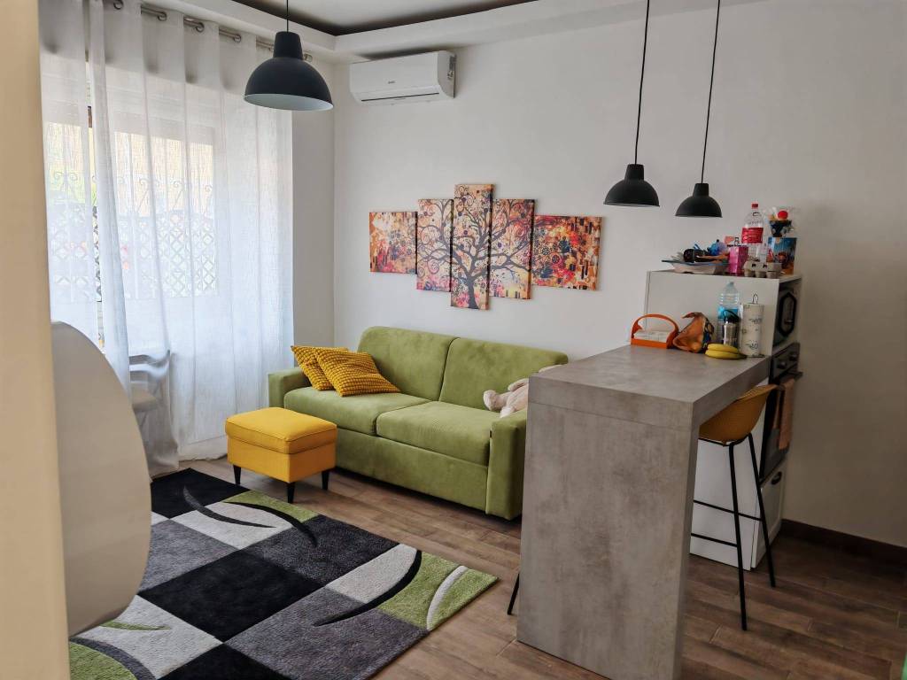 appartamento in vendita a Roma in zona Ostia