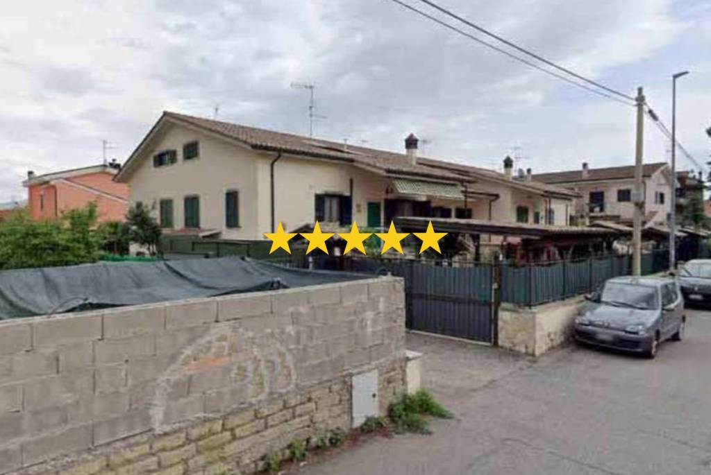 casa indipendente in vendita a Roma in zona Giardini di Corcolle