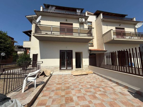 appartamento in vendita a Roma in zona Casalotti