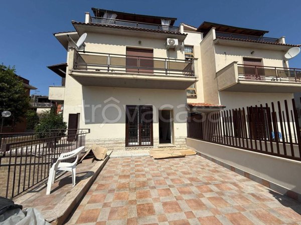 appartamento in vendita a Roma in zona Casalotti