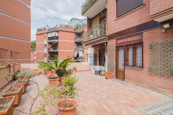 appartamento in vendita a Roma in zona Gianicolense