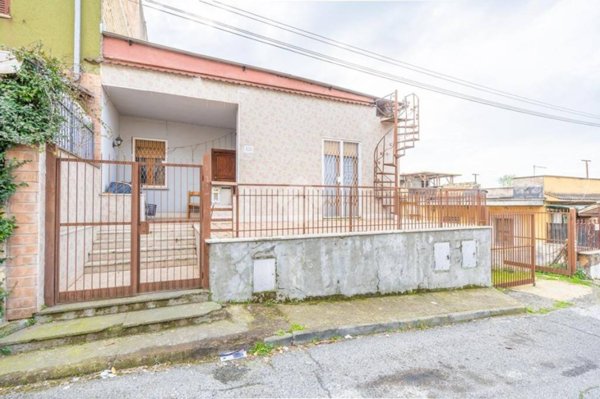 appartamento in vendita a Roma in zona Finocchio