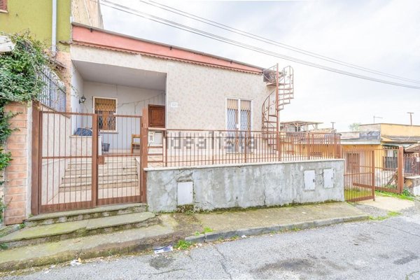 appartamento in vendita a Roma in zona Borghesiana