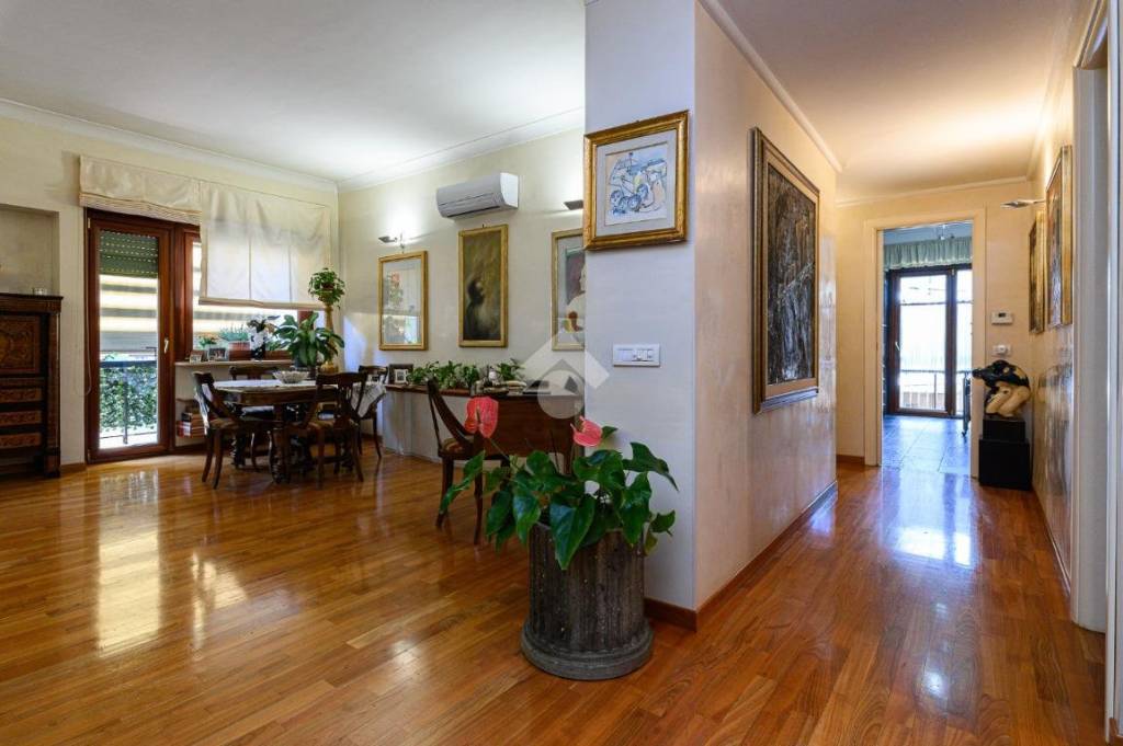 appartamento in vendita a Roma