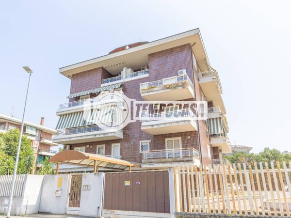 appartamento in vendita a Roma in zona Tor Vergata/Torrenova