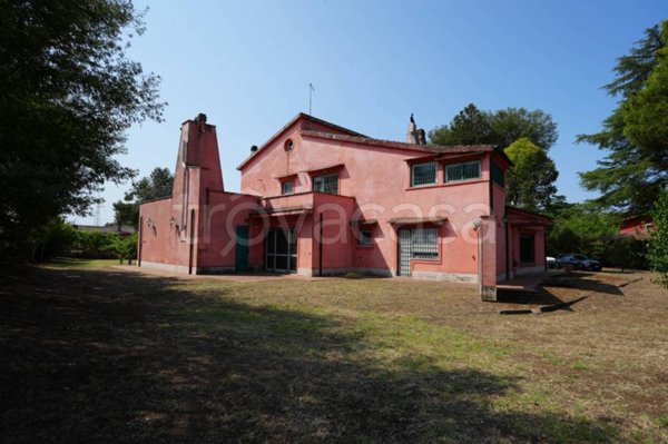 casa indipendente in vendita a Roma in zona Casal Monastero