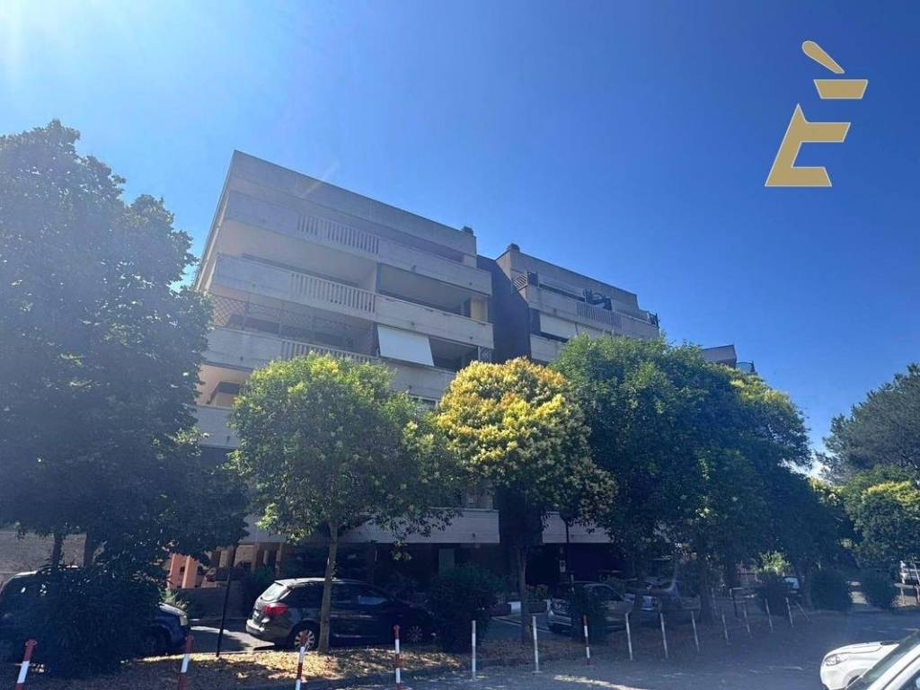appartamento in vendita a Roma in zona Acilia