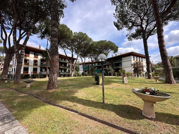 appartamento in vendita a Roma in zona Appio Claudio