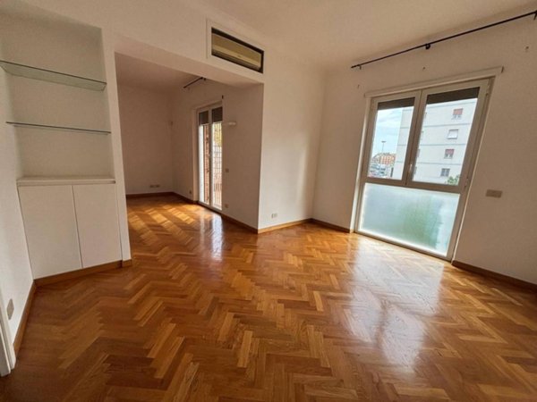 appartamento in vendita a Roma in zona Ostiense