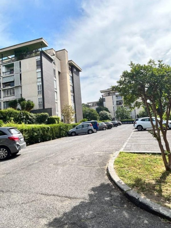 appartamento in vendita a Roma in zona EUR