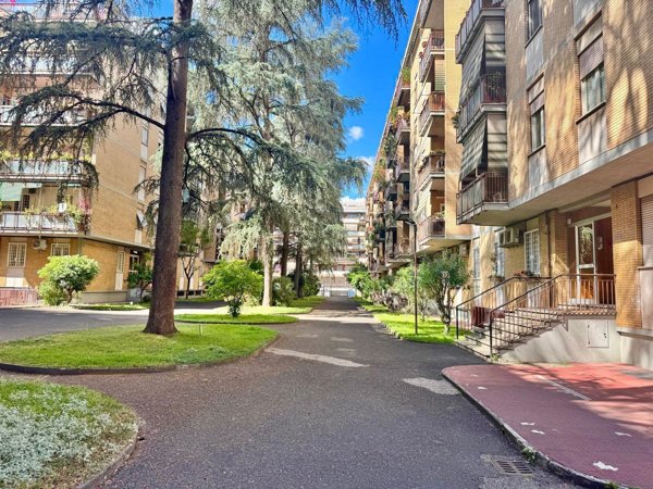 appartamento in vendita a Roma in zona Portuense