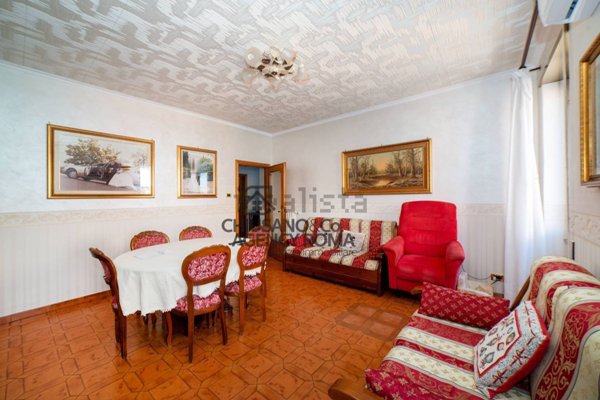 appartamento in vendita a Roma in zona Prenestino-Centocelle