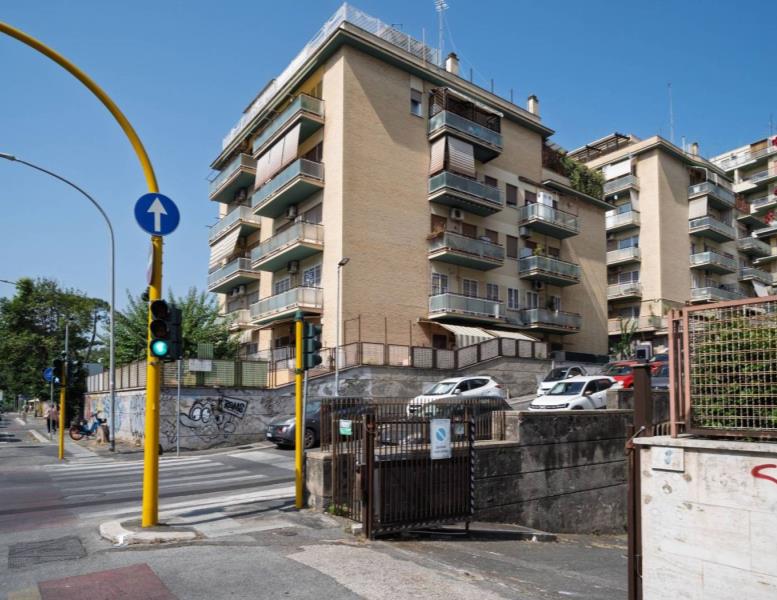 appartamento in vendita a Roma in zona Primavalle