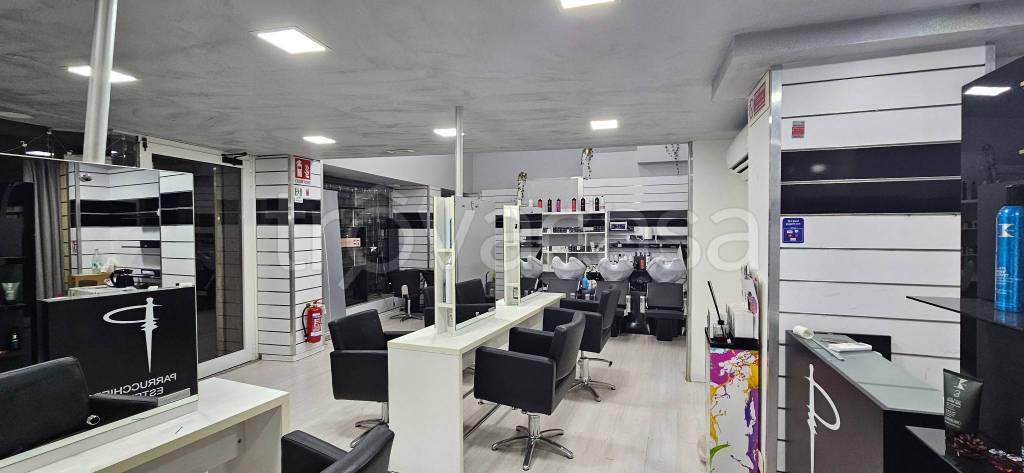 negozio in vendita a Roma in zona Portuense