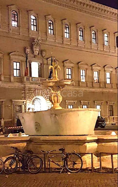 appartamento in vendita a Roma in zona Rione di Ponte