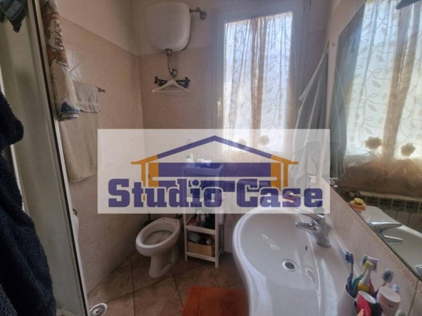 casa indipendente in vendita a Roma in zona Massimina/Casal Lumbroso
