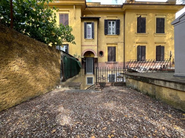casa indipendente in vendita a Roma