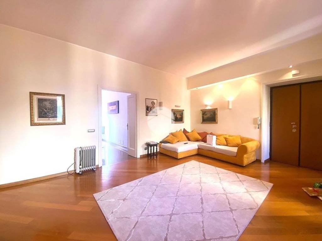 appartamento in vendita a Roma in zona Tuscolano