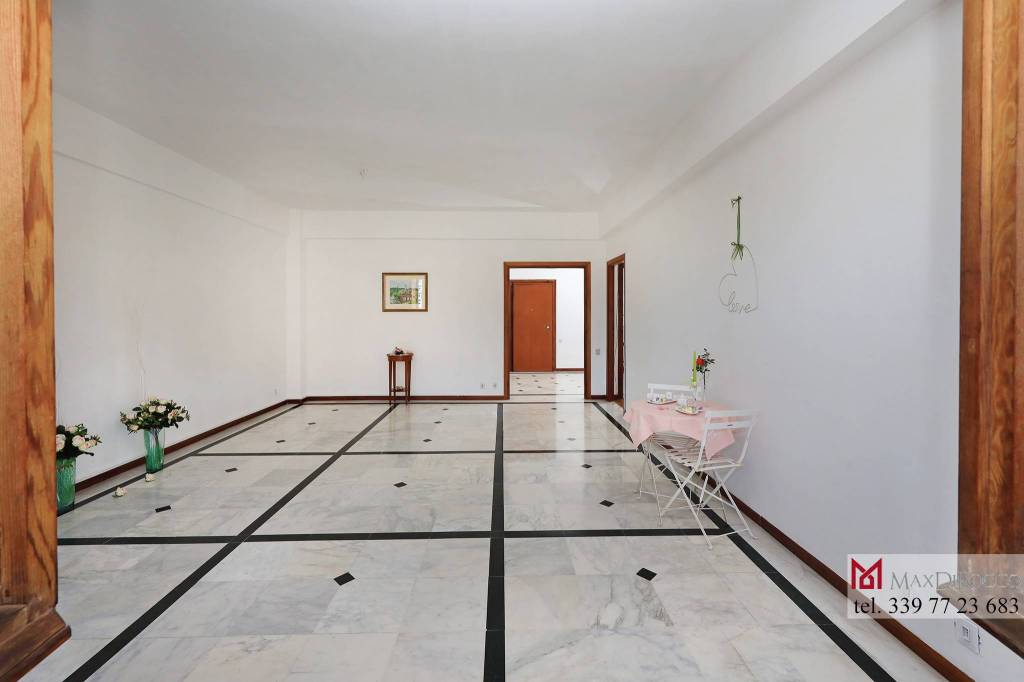 appartamento in vendita a Roma in zona Appio Latino