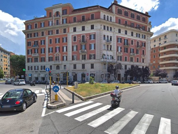 negozio in vendita a Roma in zona Nomentano