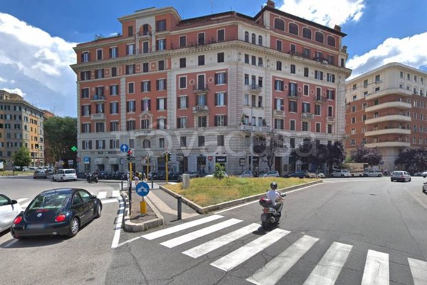 negozio in vendita a Roma in zona Nomentano