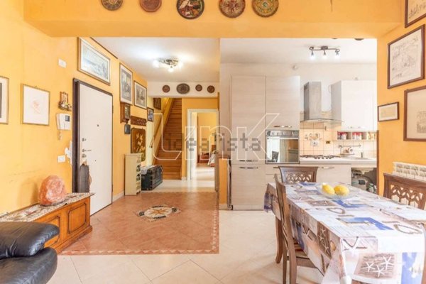 appartamento in vendita a Roma in zona Ostia