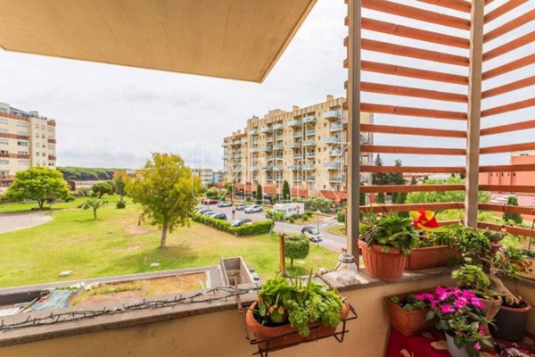 appartamento in vendita a Roma in zona Ostia