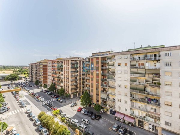 appartamento in vendita a Roma in zona Prenestino-Labicano