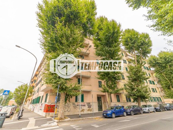 appartamento in vendita a Roma in zona Ostiense