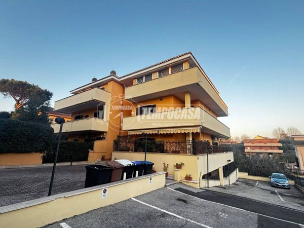 appartamento in vendita a Roma in zona Torrevecchia